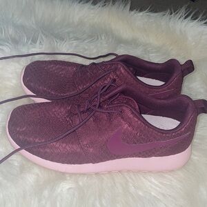 Plum Roshe Run shoes